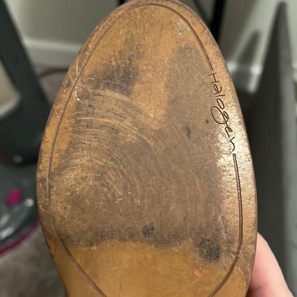 Nordstroms Halogen Leather stacked Heel Bootie’s Size 8 1/2 - Picture 10 of 12